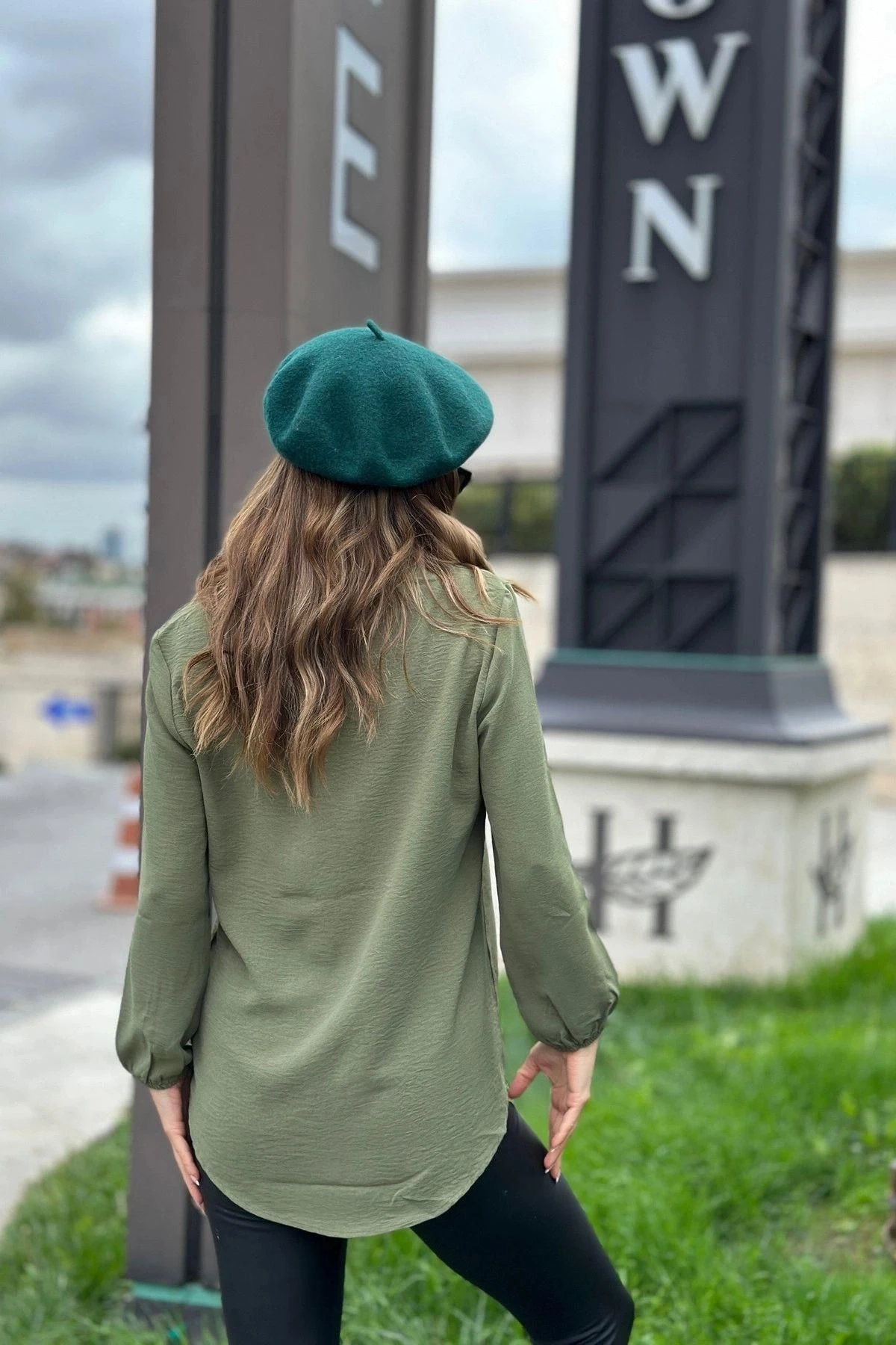 Kadın Haki Uzun Truvakar Kol, Öpücük Yaka, Basic Kesim Bluz - Tesettüre Uygun