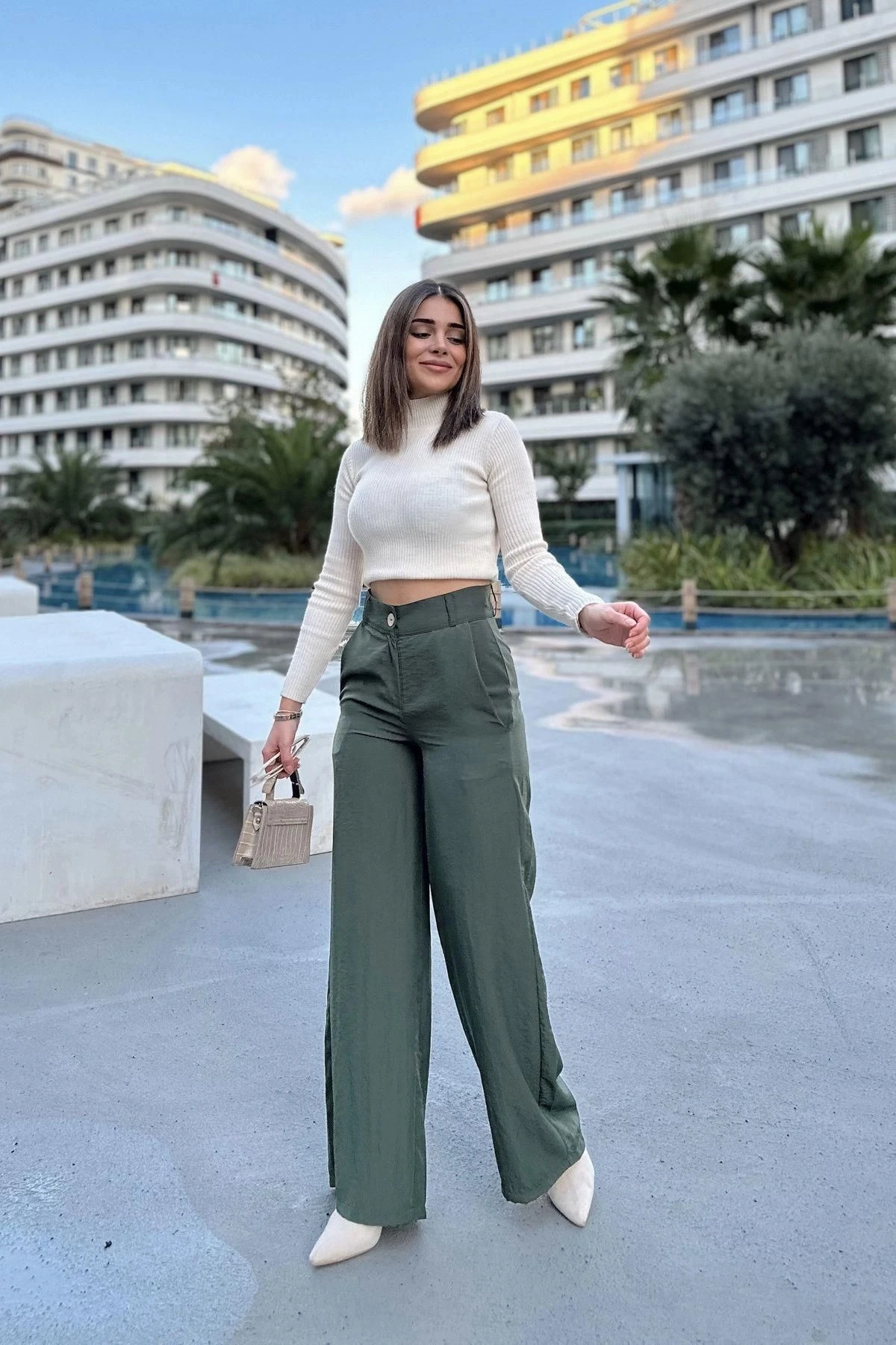 Kadın Haki Yüksek Bel, Cepli, Bol Paça Pantolon