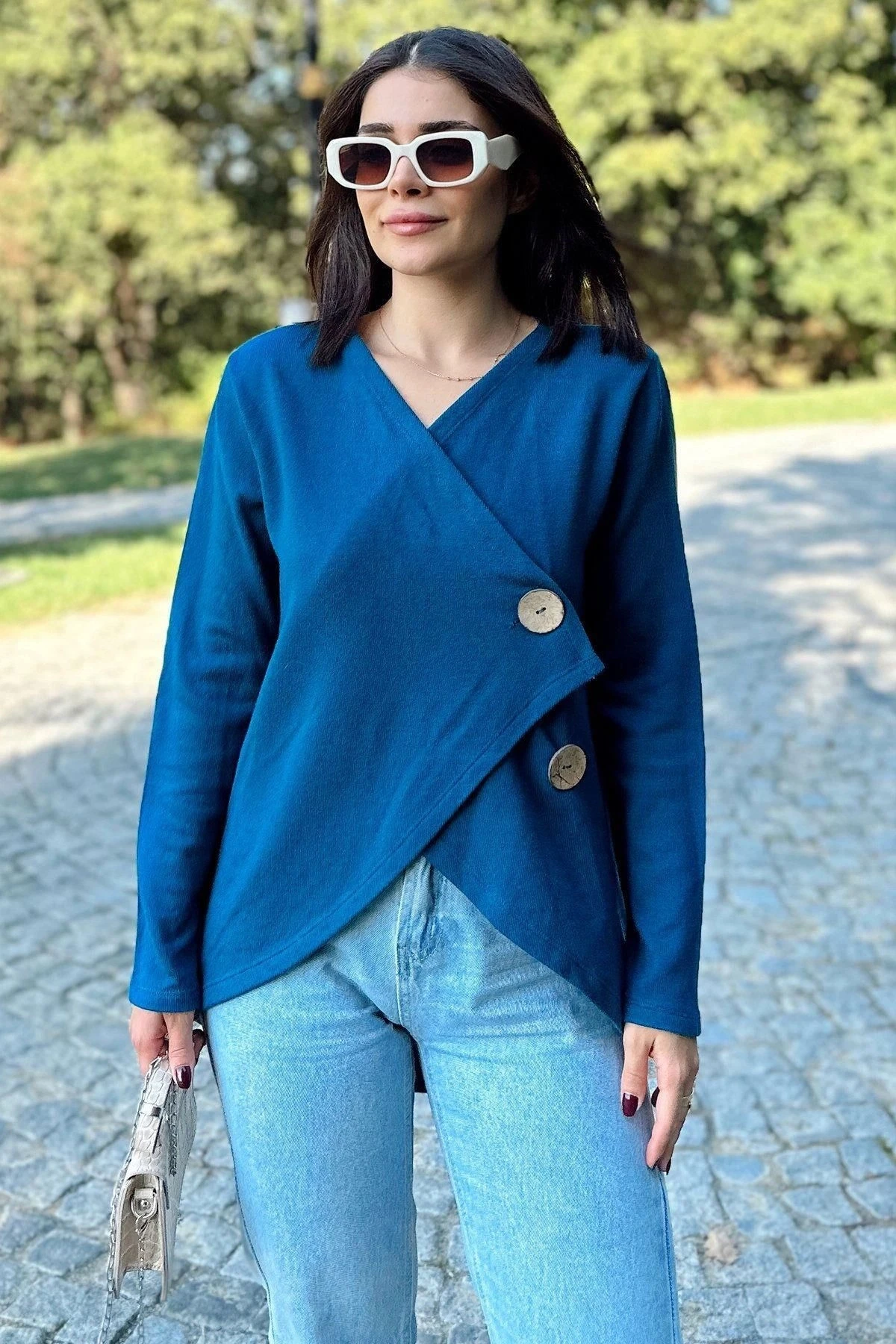 Kadın İndigo Asimetrik Kesim, Düğmeli, Salaş Hırka Bluz