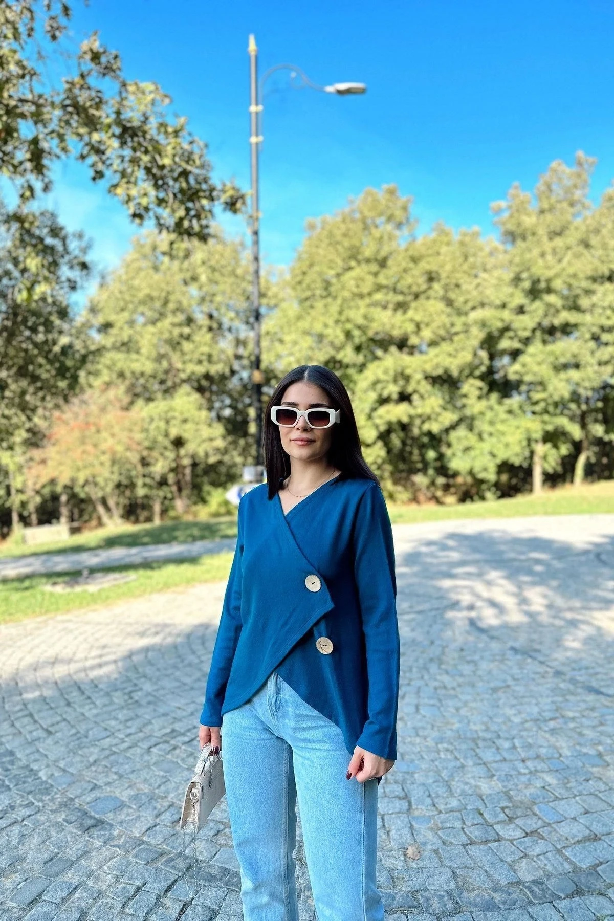 Kadın İndigo Asimetrik Kesim, Düğmeli, Salaş Hırka Bluz