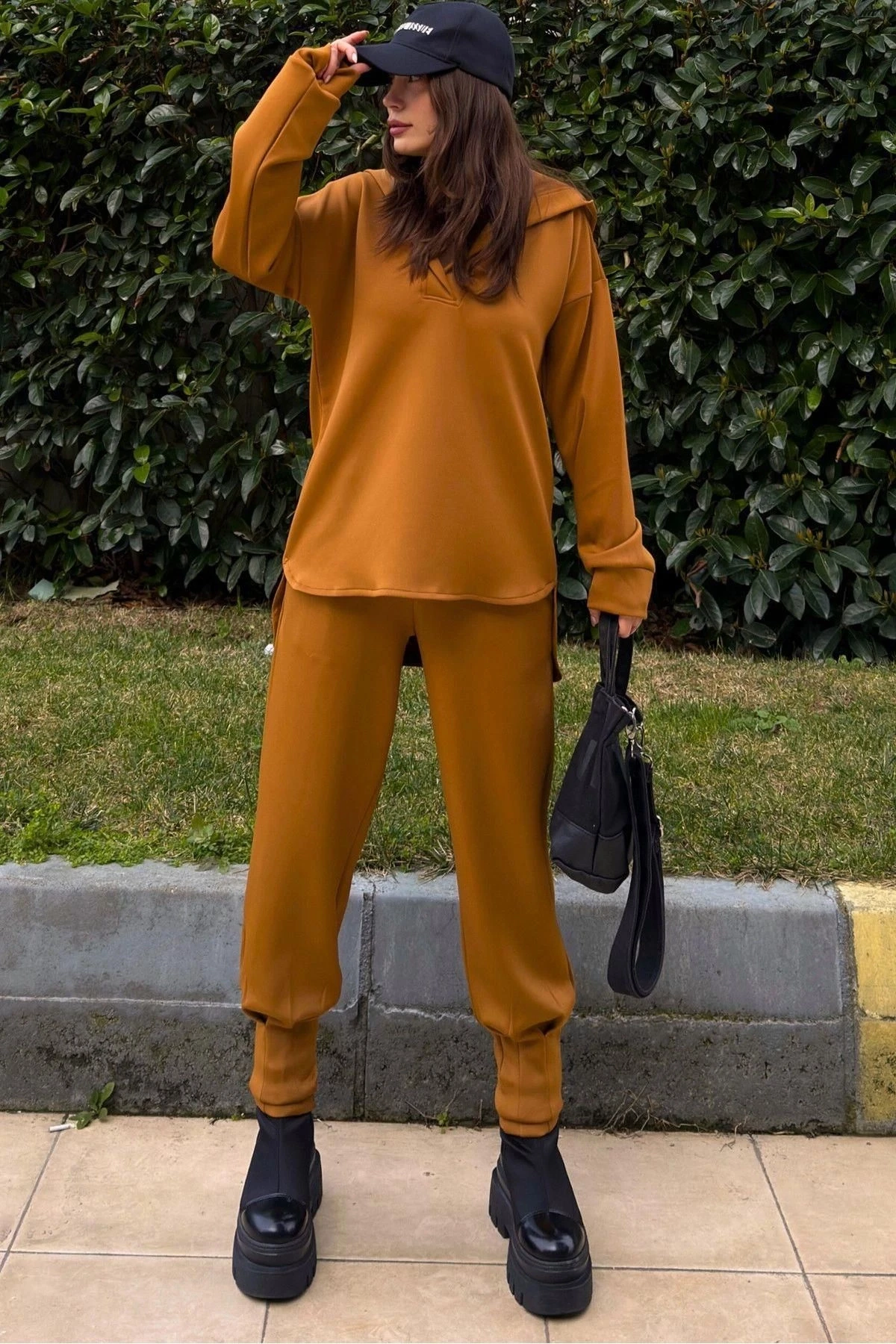 Kadın Kahve Scuba Kumaş, Rahat Kalıp, Pliseli Dar Paça Eşofman Altı