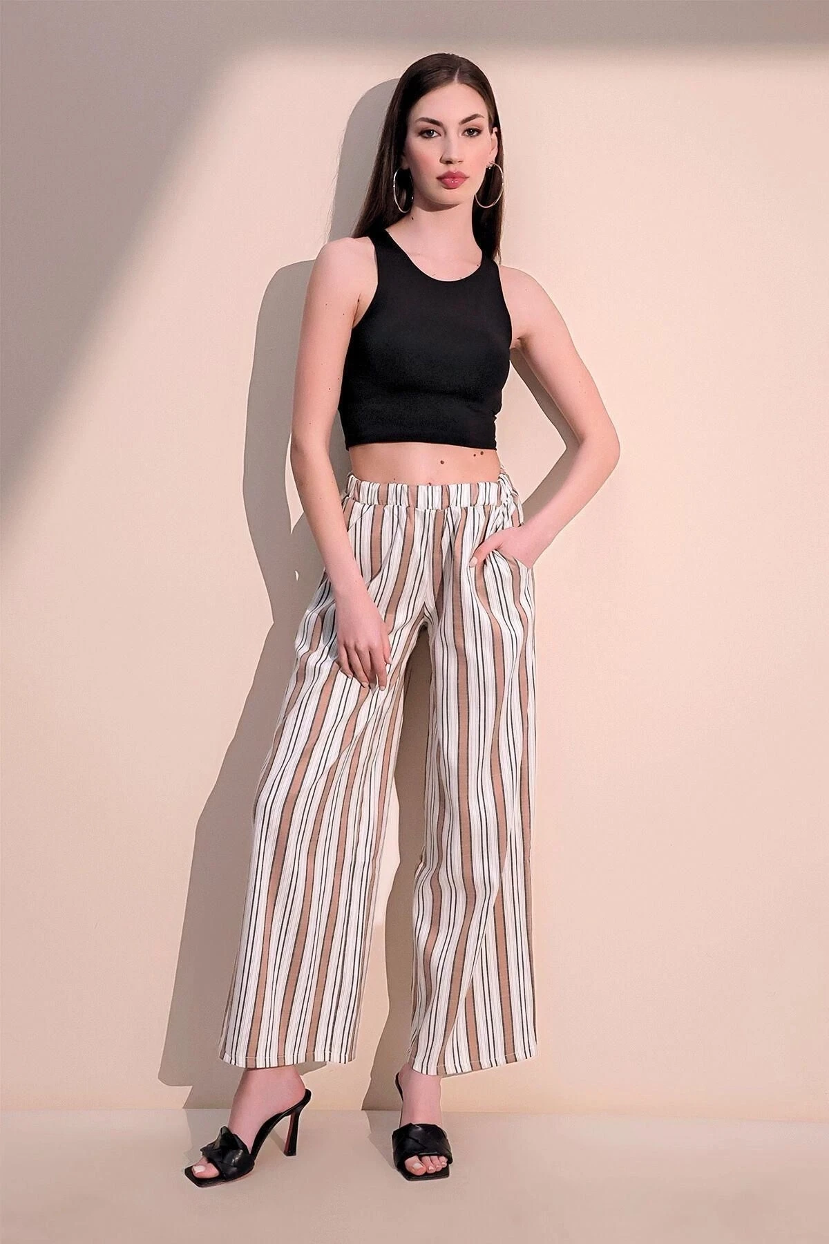 Kadın Kahverengi Dik Çizgili Beli Lastikli Cepli Salaş Keten Pantolon - Tesettüre Uygun