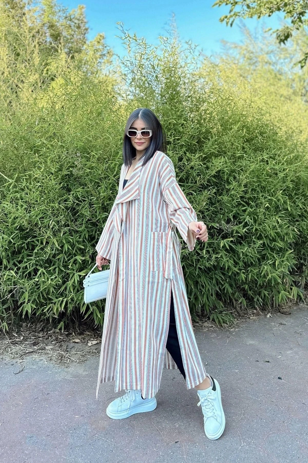 Kadın Kiremit & Ekru Çizgili Kruvaze Yaka, Kemerli, Salaş Kesim, Yırtmaçlı, Çizgili, Uzun Trençkot