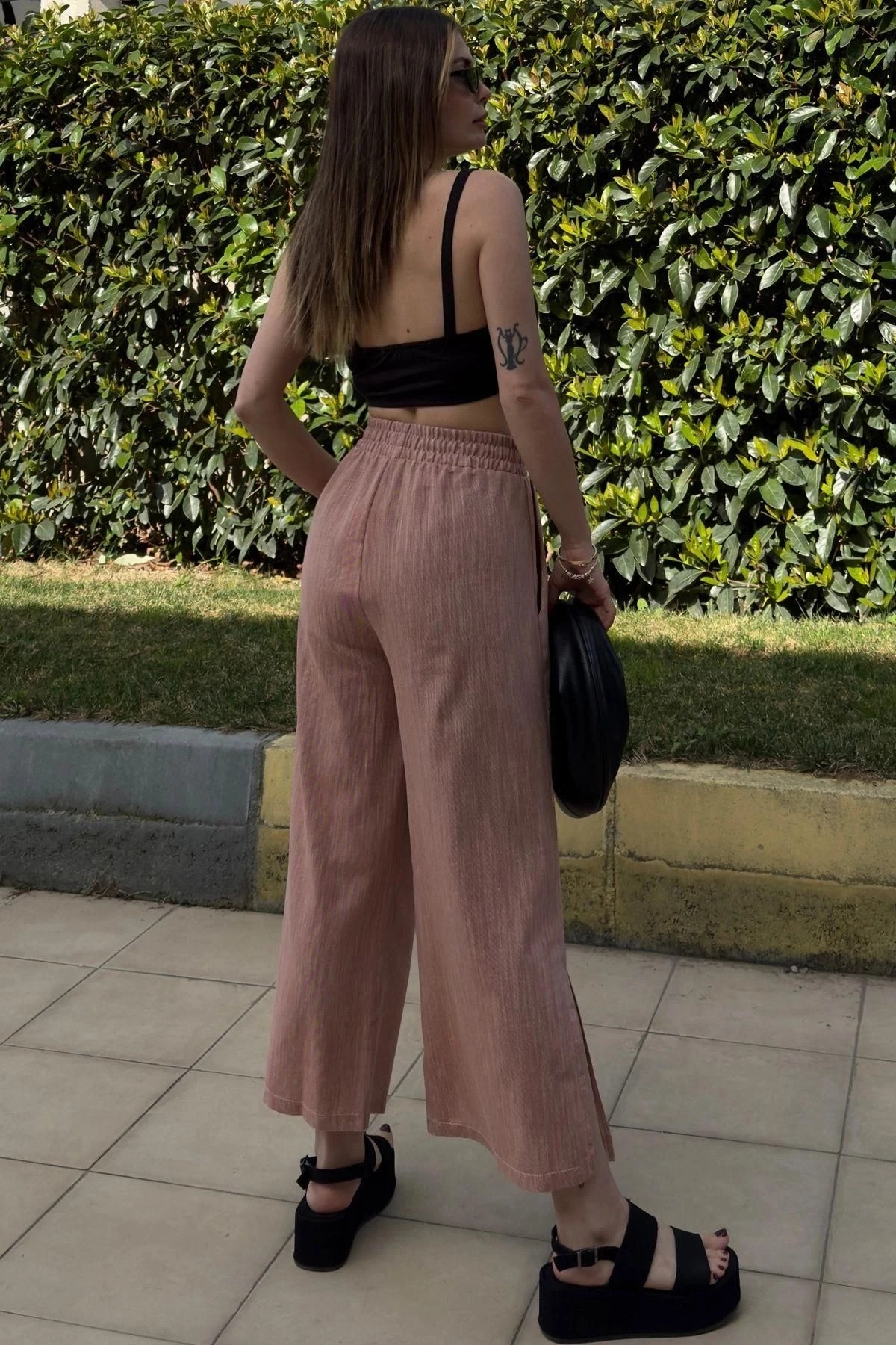 Kadın Kiremit Lastikli Yüksek Bel, Cepli, Yırtmaçlı, Geniş Paça, Salaş Keten Kapri Pantolon