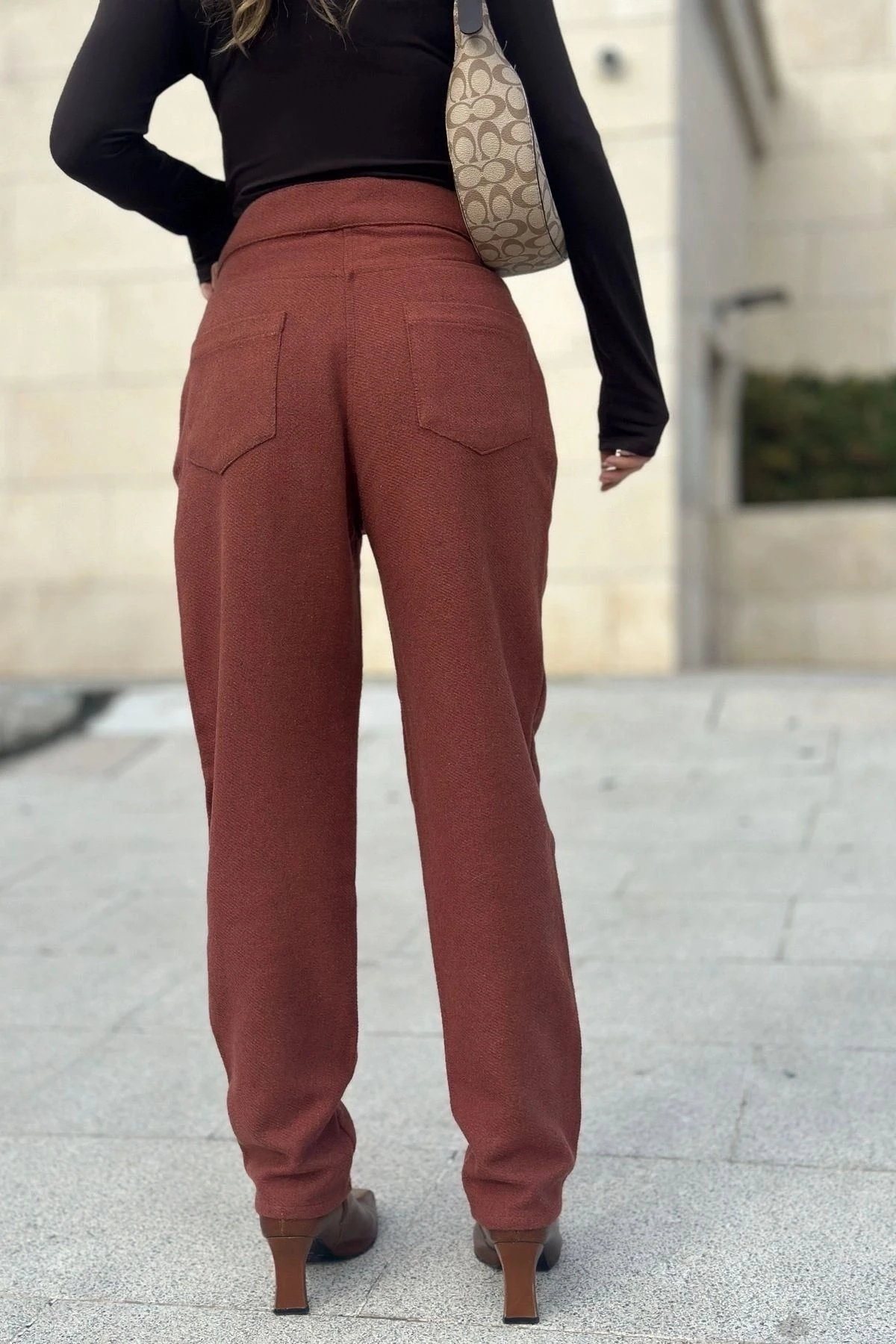 Kadın Kiremit Yüksek Bel, Kaşe Kumaş, Rahat Kalıp, Regular Kesim, Pliseli, Cepli Pantolon