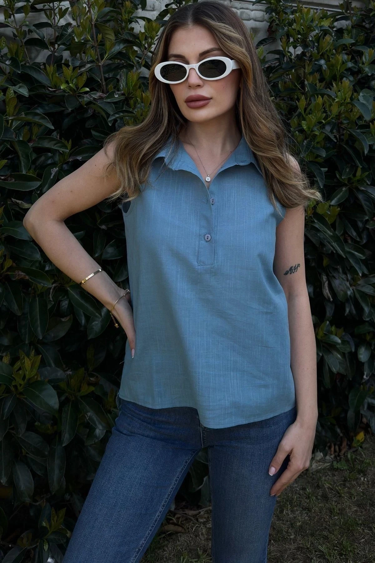 Kadın Mavi Basic Kesim, Yarım Patlı, Sıfır Kollu, Keten Bluz