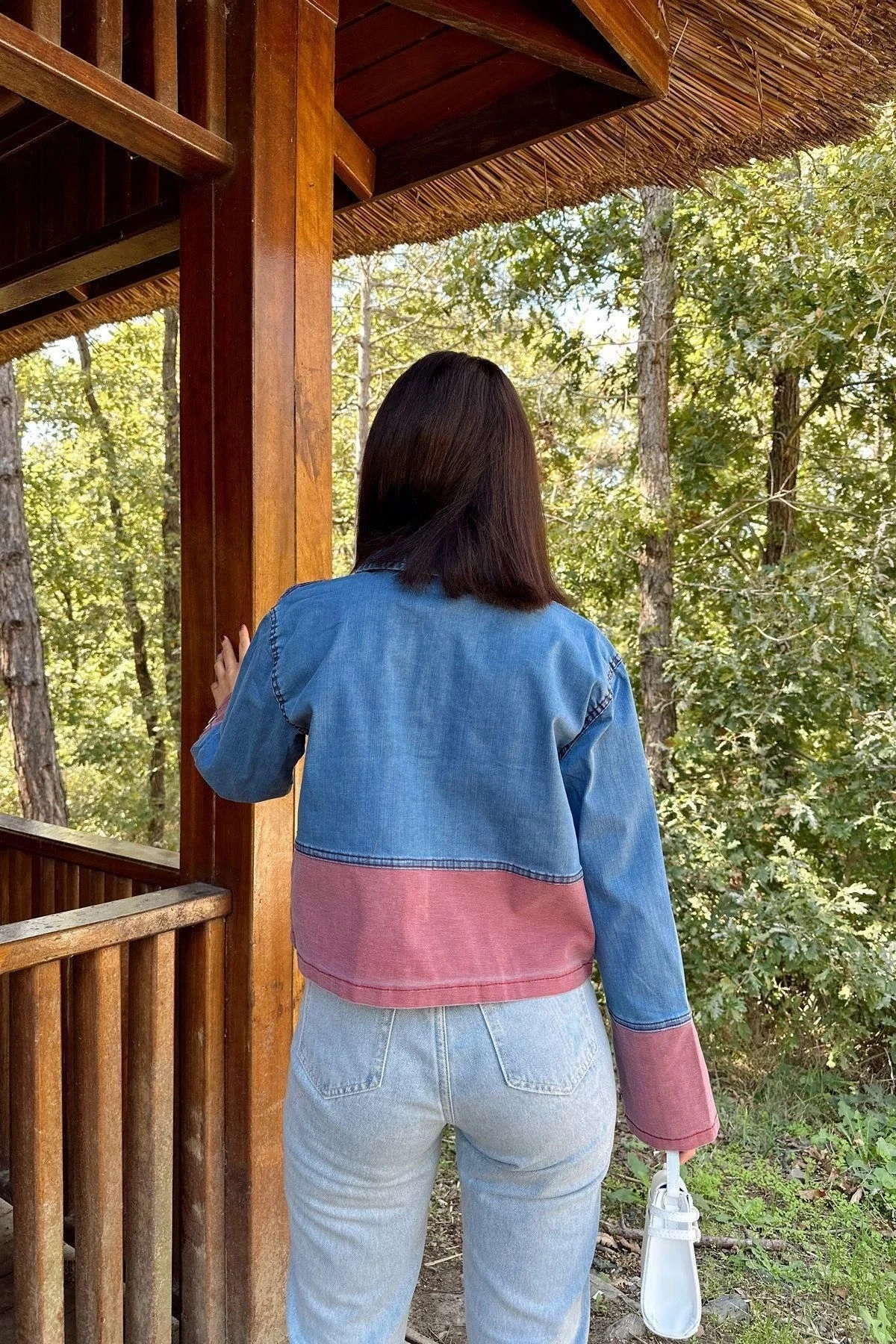 Kadın Mavi & Kırmızı Denim Kontrast Çift Renk Detay, Ön Düğmeli Manşetli, Kot Ceket