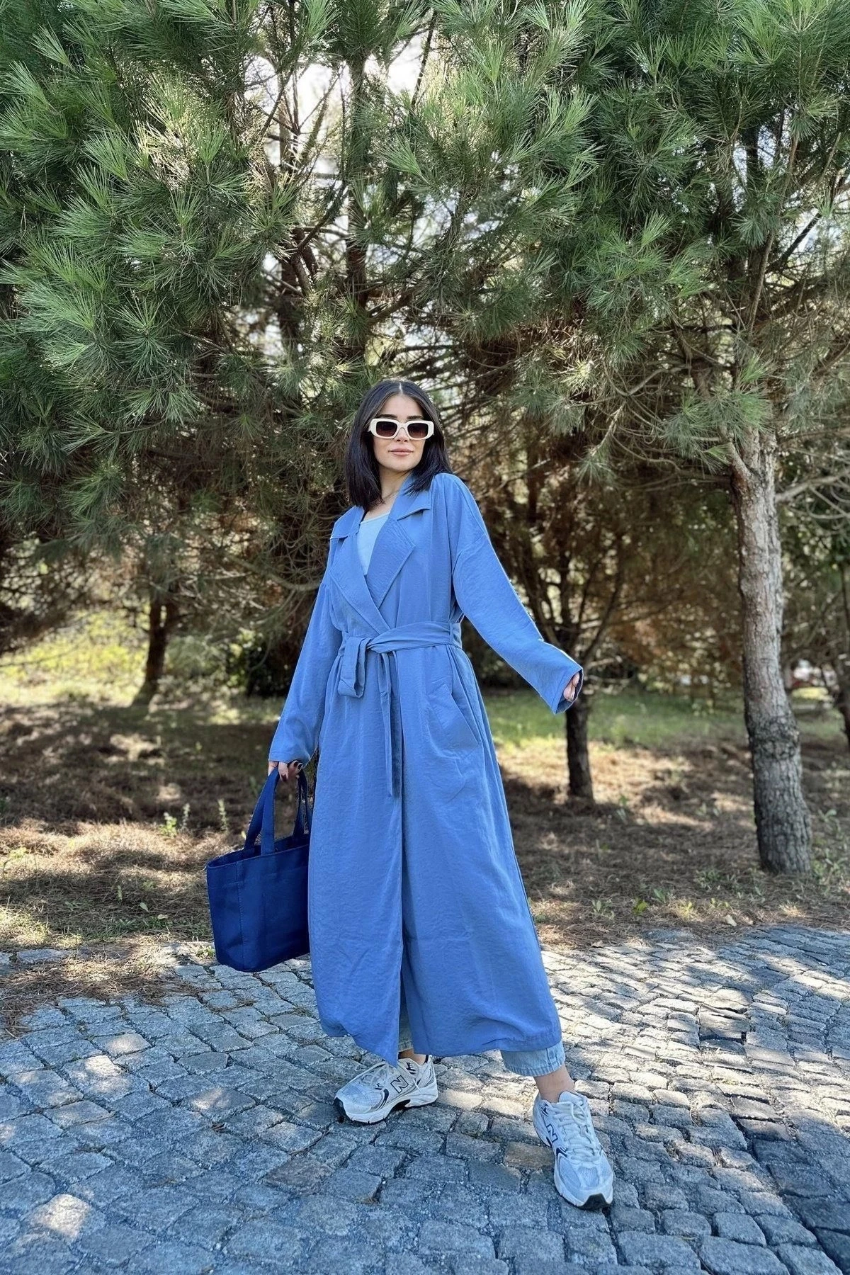 Kadın Mavi Kruvaze Yaka, Kemerli, Cepli, Salaş Kesim Uzun Trençkot