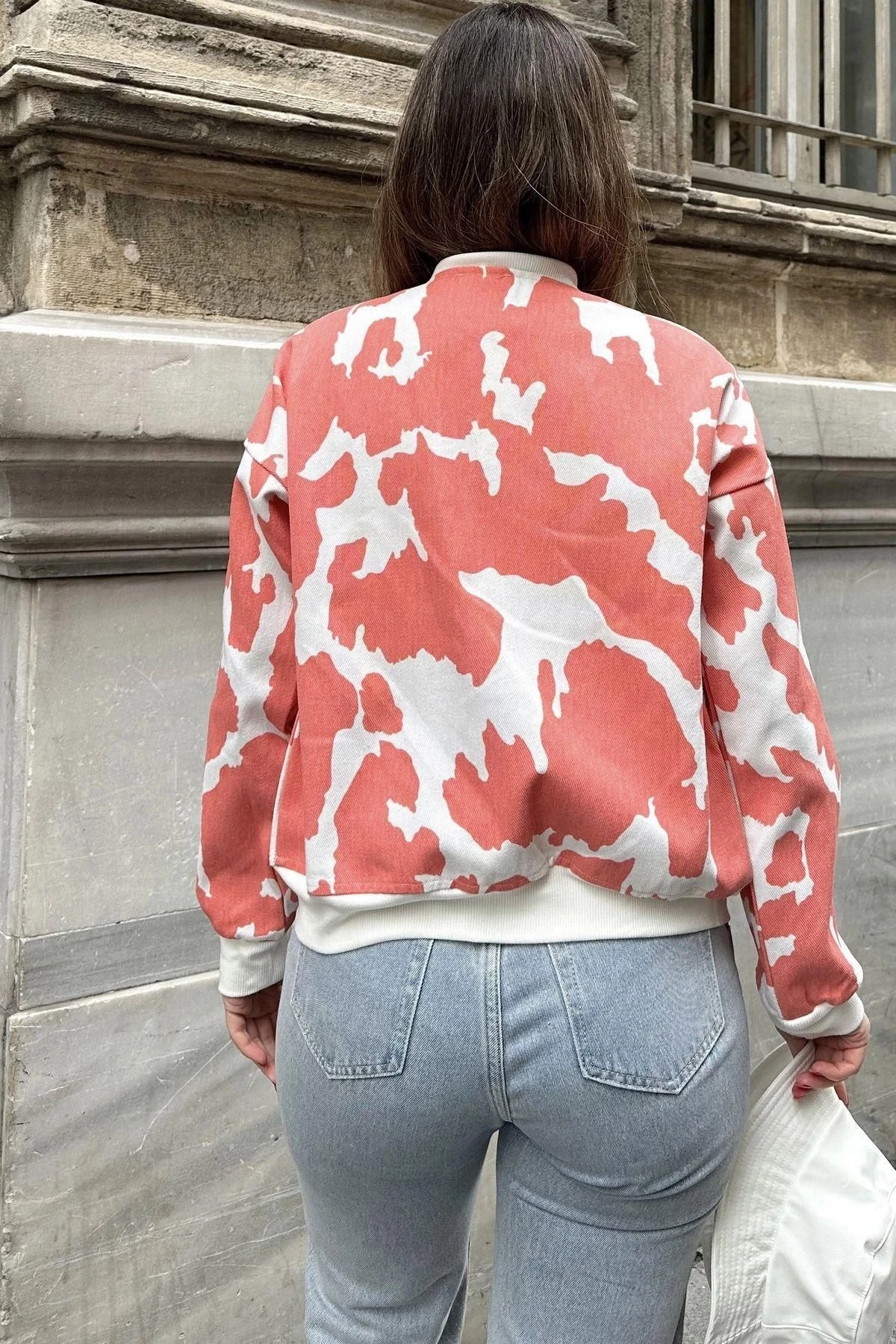 Kadın Mercan Desenli Gabardin Kumaş, Rahat Kesim, Kapaklı Cepli, Bomber Ceket