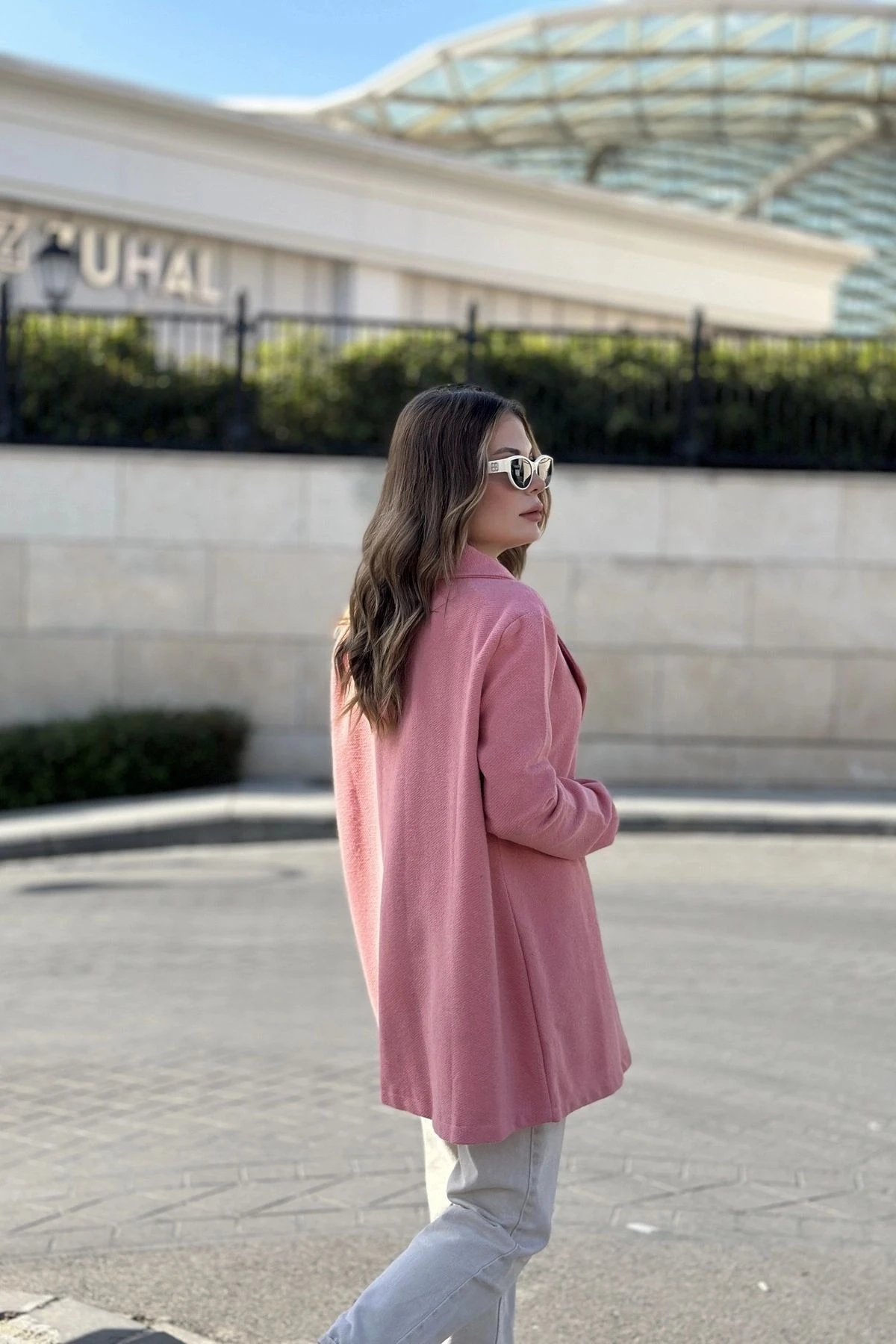 Kadın Pembe Astarlı, Kruvaze Ceket Yaka, Tek Düğme, Rahat Kalıp, Fitilli Kaşe Kumaş Kaban