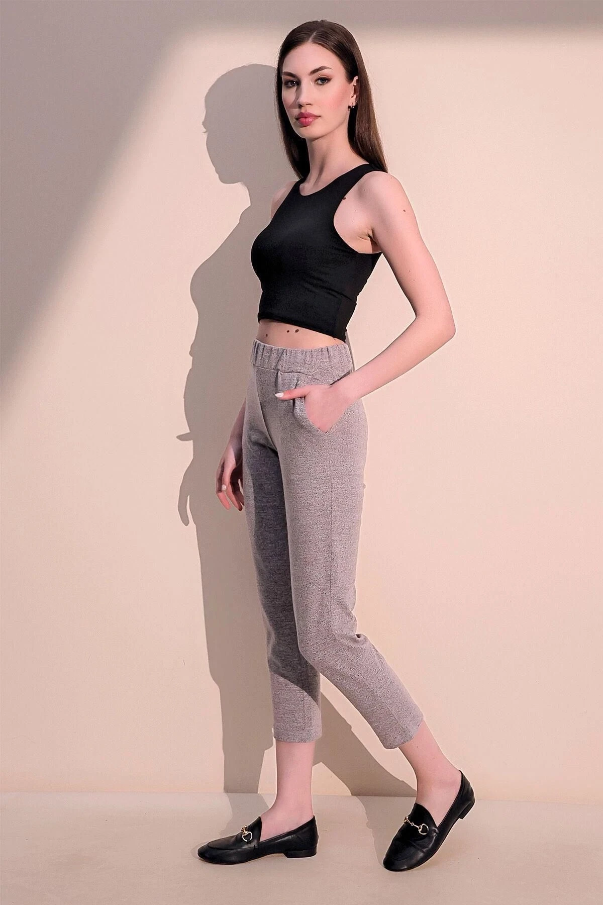 Kadın Pudra Beli Lastikli Cepli Yumuşak Dokulu Salaş Eşofman Altı - Düz Kesim ve Giy Çık