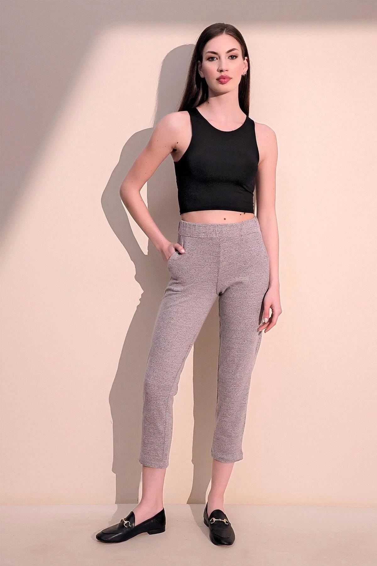 Kadın Pudra Beli Lastikli Cepli Yumuşak Dokulu Salaş Eşofman Altı - Düz Kesim ve Giy Çık