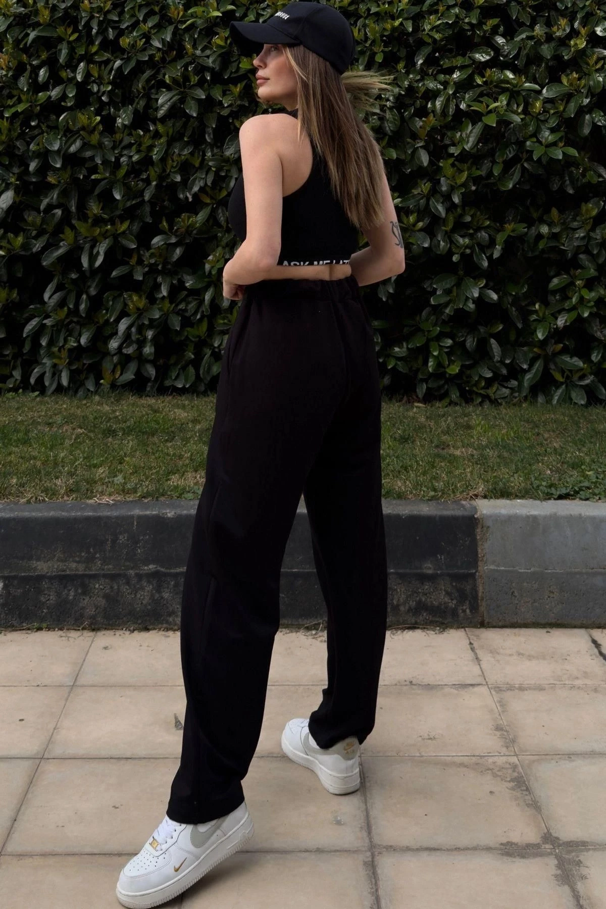 Kadın Siyah Beli Lastikli, Cepli, Paçası Pliseli, Salaş Pantolon