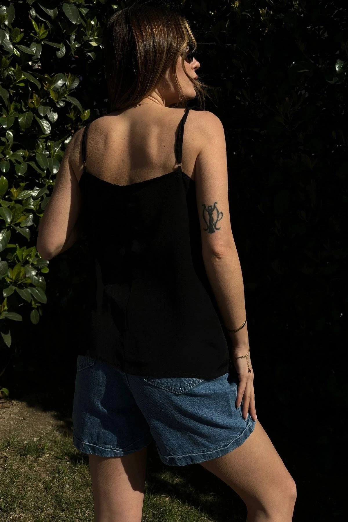 Kadın Siyah Çapraz İpli Yaka, Salaş Kesim, Askılı Bluz