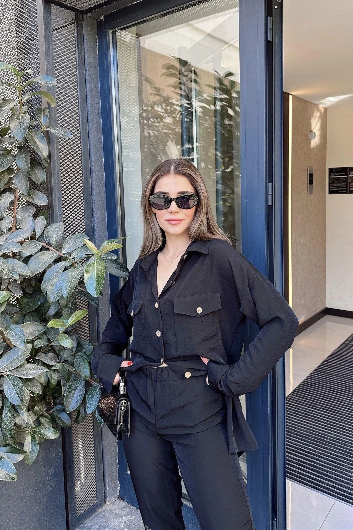 Kadın Siyah Çift Cepli Uzun Gömlek & Beli Lastikli Pantolon - Rahat Alt & Üst Takım