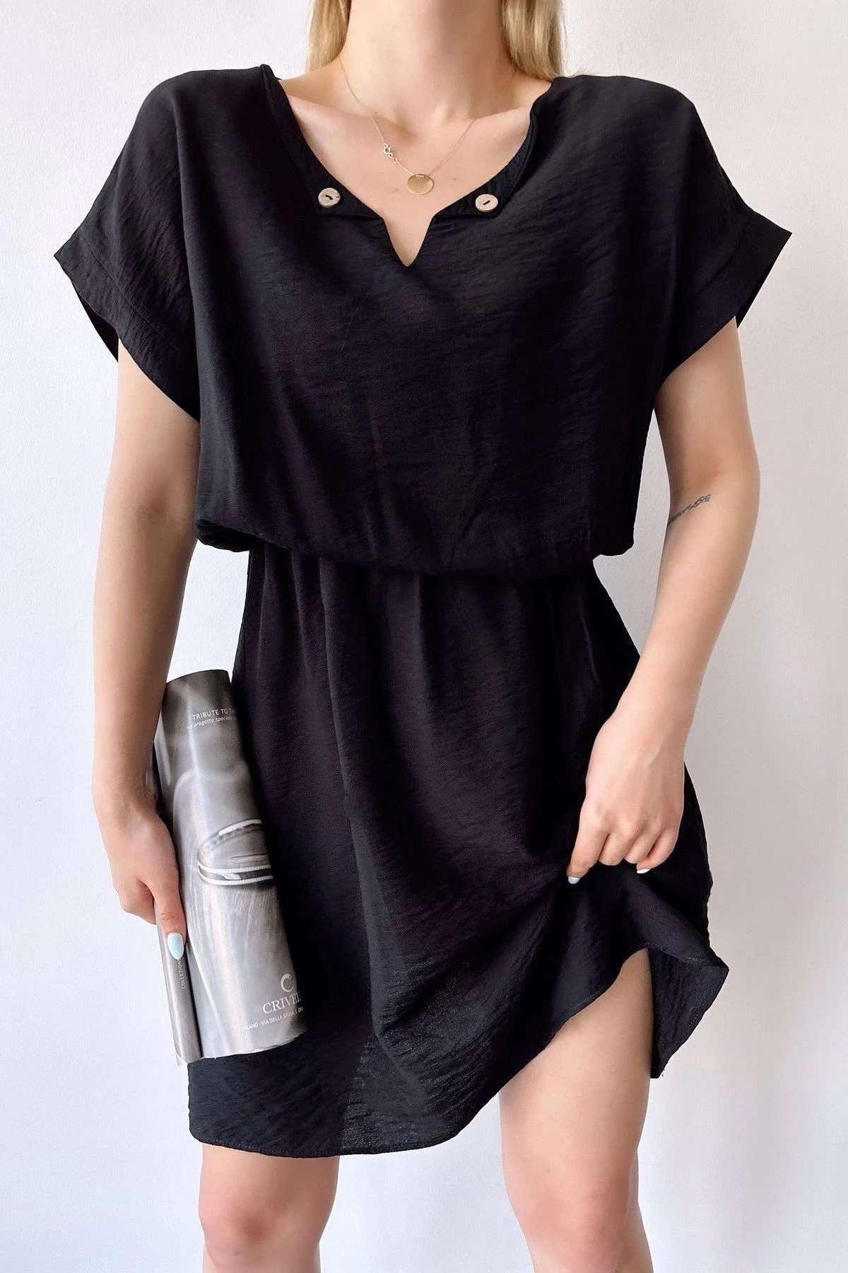 Kadın Siyah Kısa Kol, Kalp Yaka, Dokulu Desen, Bele Oturan, Aerobin Lastikli Bel Midi Elbise