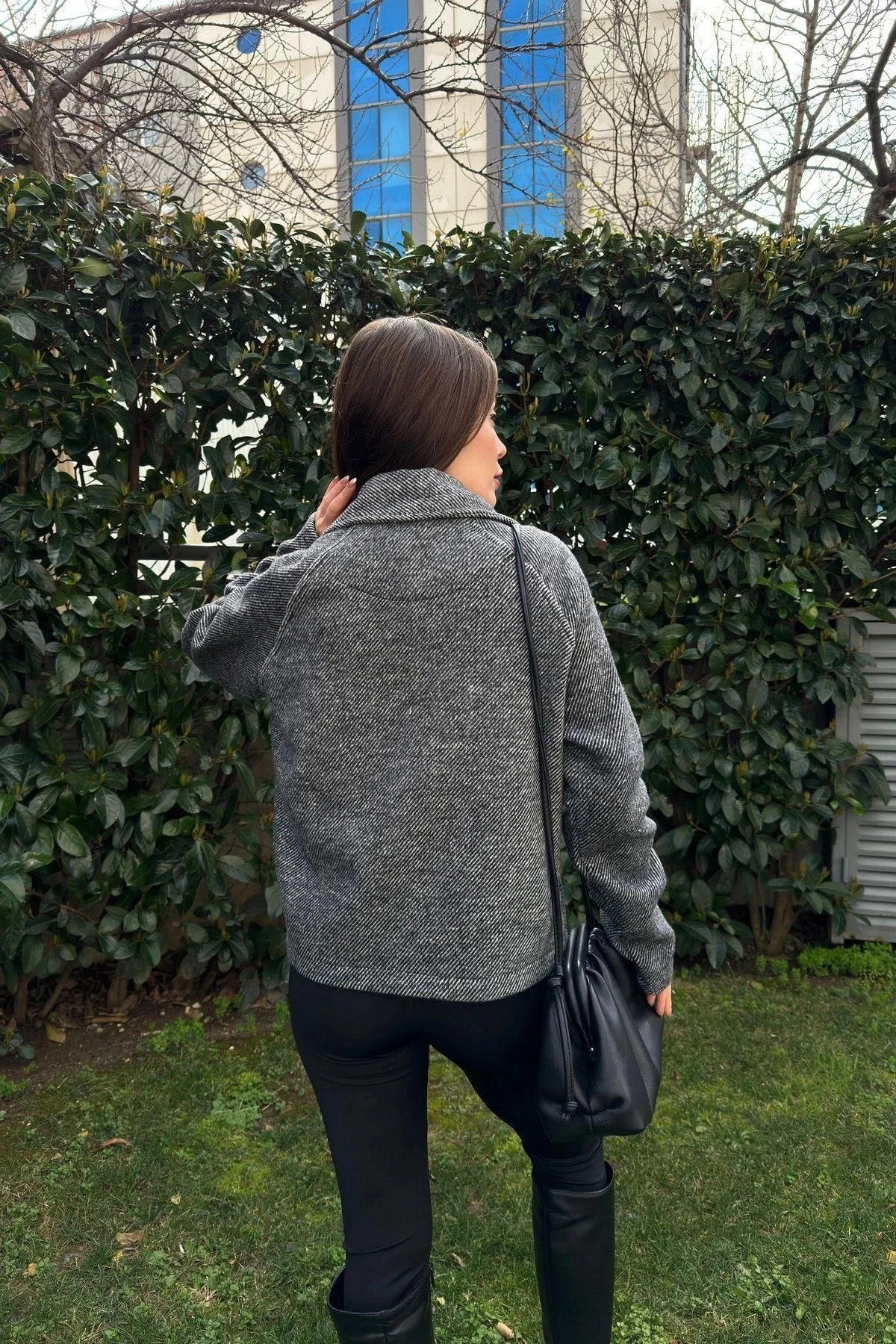 Kadın Siyah Kruvaze Yaka, Çift Düğme, Rahat Kalıp, Fitilli Kaşe Kumaş Ceket