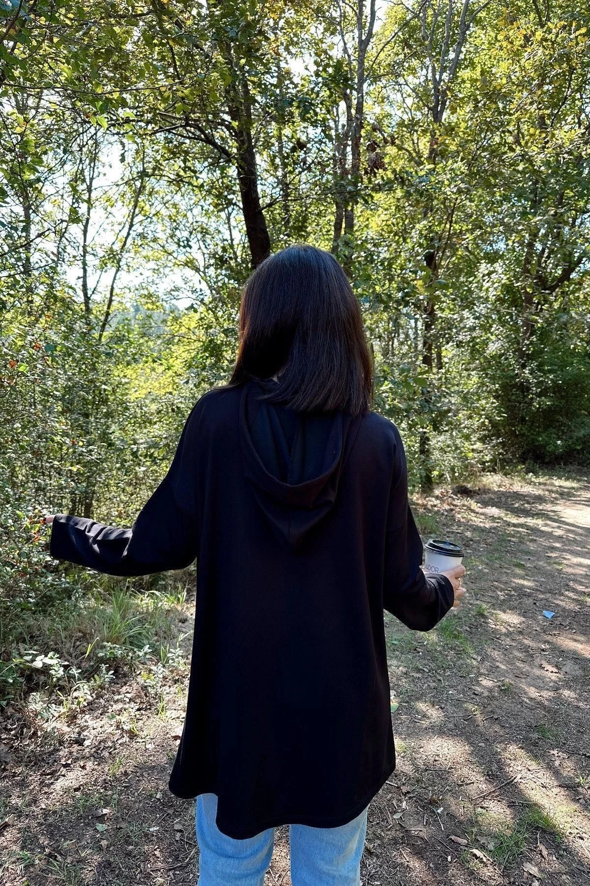 Kadın Siyah Uzun Kol, Yakası Bağcıklı, Kapüşonlu, Kanguru Cep, Salaş, Uzun Tunik Sweatshirt