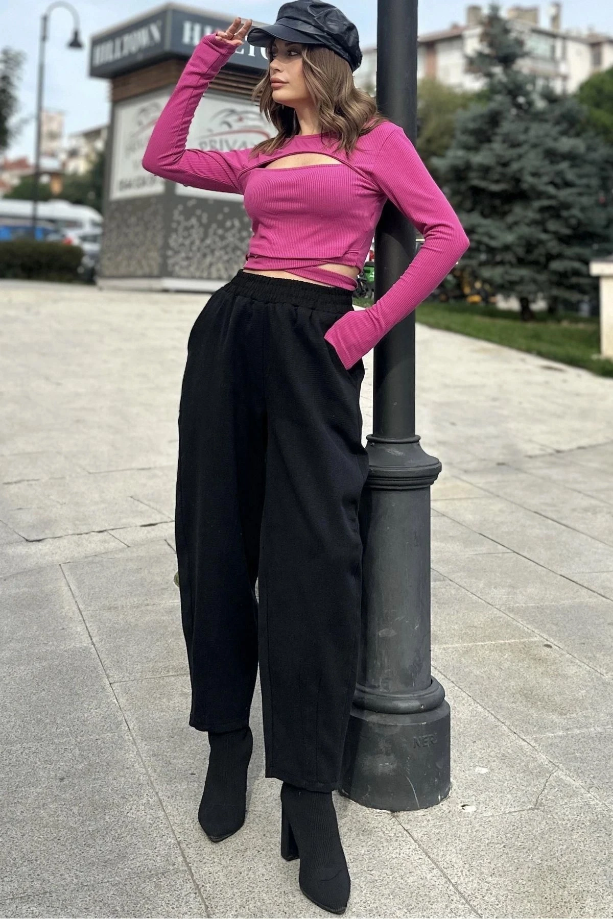 Kadın Siyah Yüksek Bel, Cepli, Beli Lastikli, Salaş Gabardin Pantolon