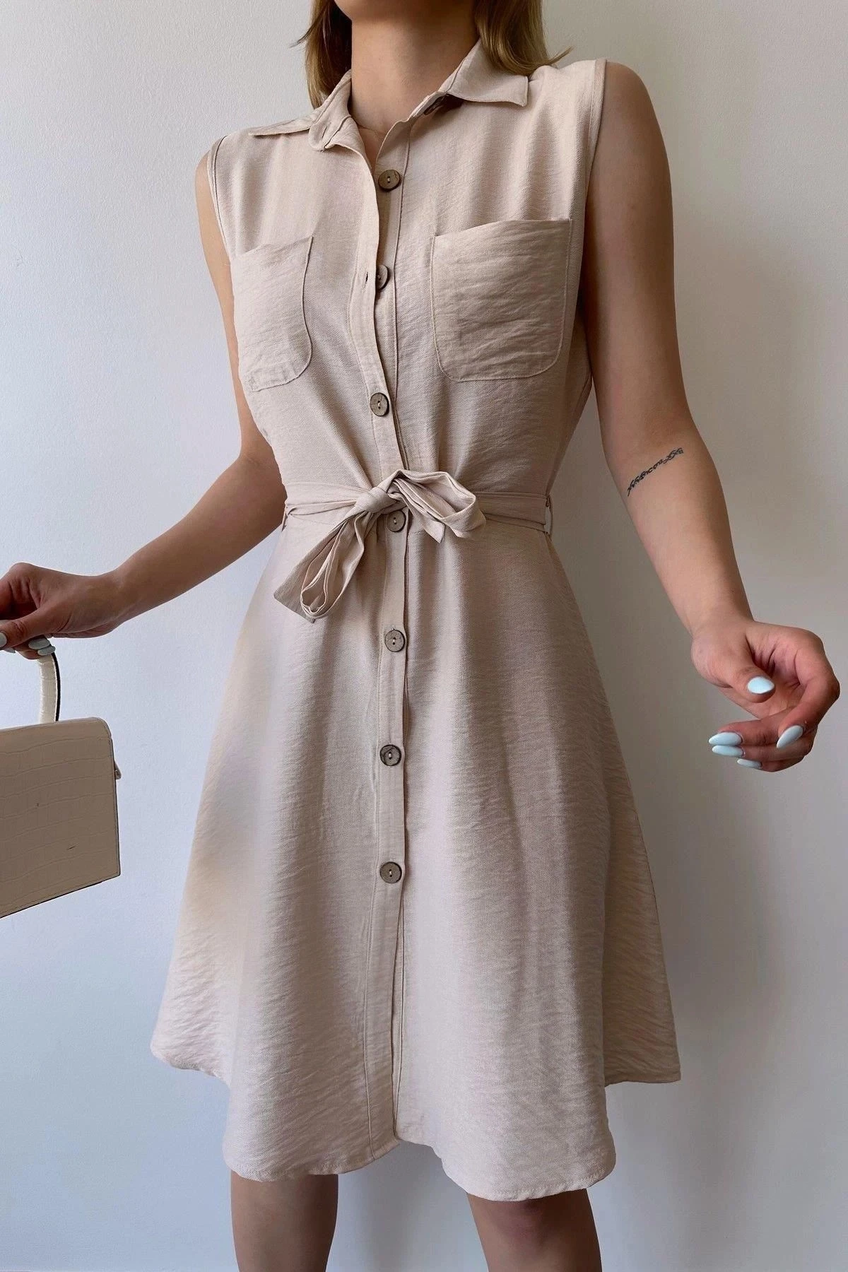 Kadın Taş Kolsuz, Gömlek Yaka, Düz Renk Desen, Çift Cep, A-line Kesim, Aerobin, Kuşaklı Midi Elbise