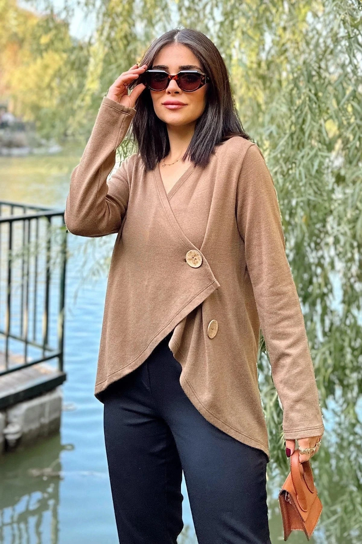 Kadın Vizon Asimetrik Kesim, Düğmeli, Salaş Hırka Bluz