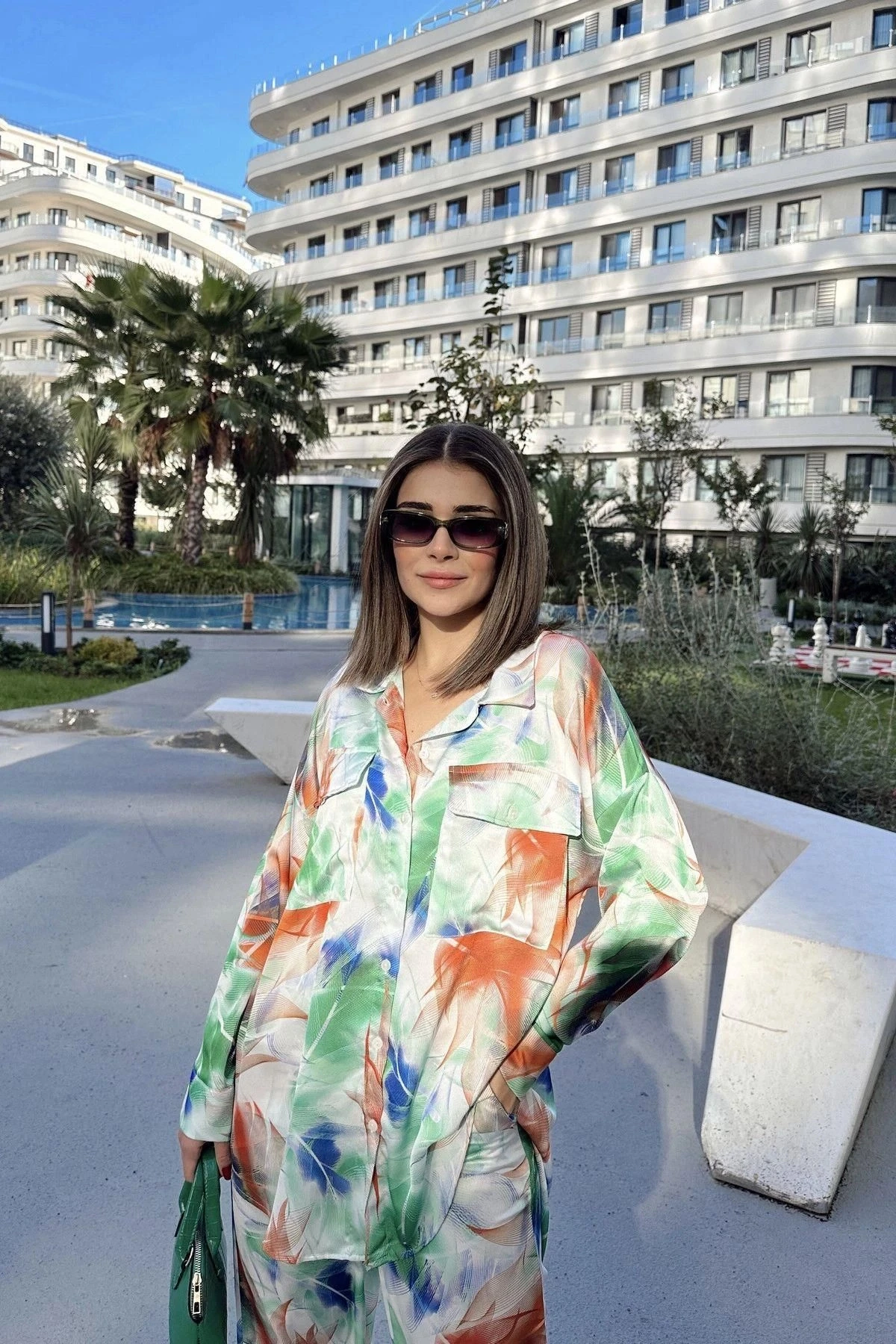 Kadın Yeşil & Turuncu Çift Cepli Gömlek & Bol Paça Pantolon - Salaş Alt & Üst Takım