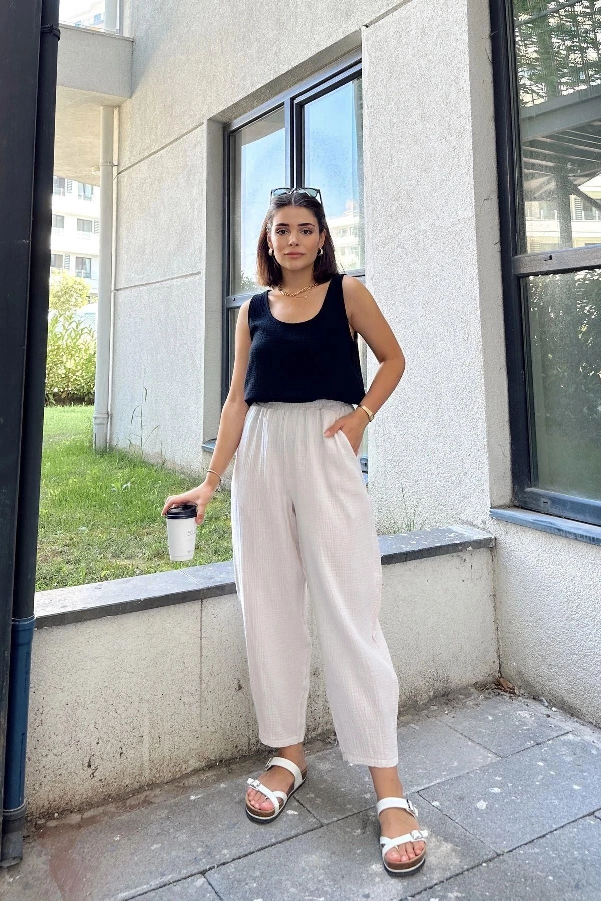 Taş İthal Müslin Kumaş, Beli Lastikli,Cepli Rahat Kalıp Pantolon - Tesettüre Uygun