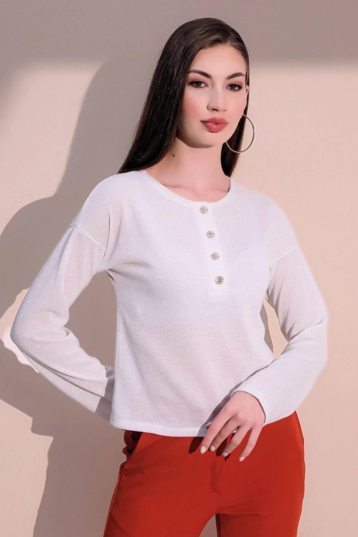 Kadın Beyaz Stil Yarım Patlı İnce Örme Yumuşak Dokulu Bluz