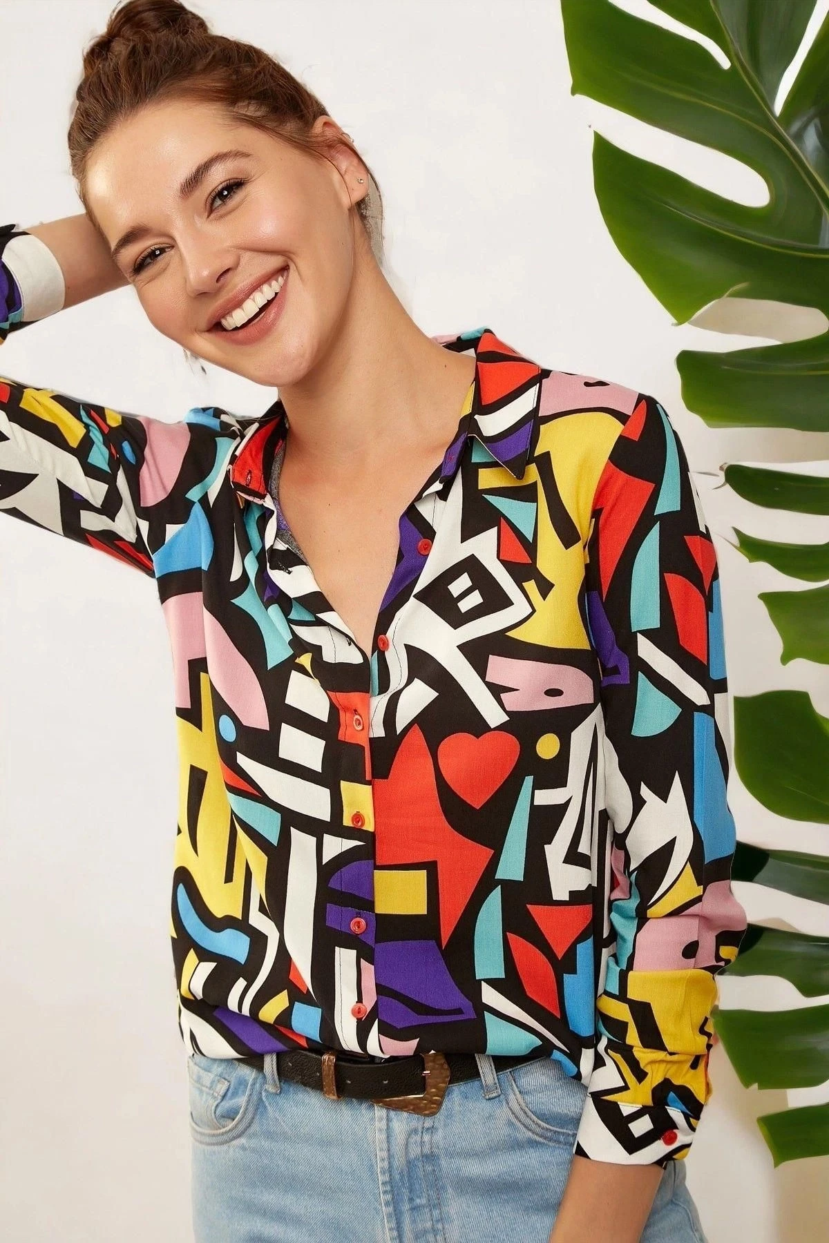 Kadın Çok Renkli Klasik Yaka Geometrik Desenli Uzun Kol Gömlek, Regular Kesim Standart Boy