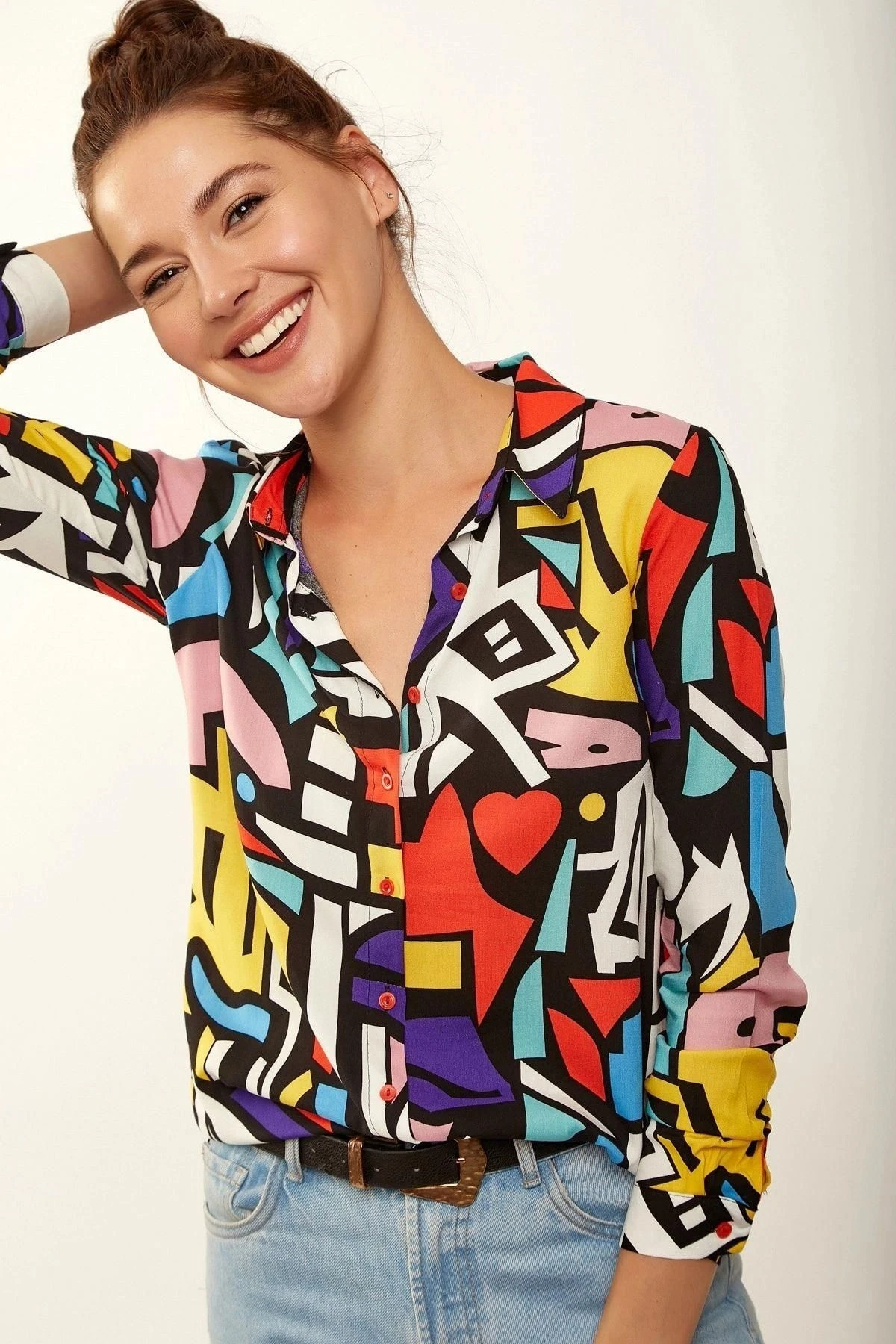 Kadın Çok Renkli Klasik Yaka Geometrik Desenli Uzun Kol Gömlek, Regular Kesim Standart Boy