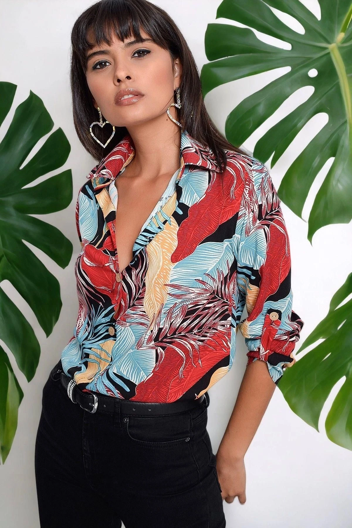 Kadın Çok Renkli Klasik Yaka Uzun Kol Çiçek Desenli Çok Renkli Regular Kesim Standart Boy Gömlek