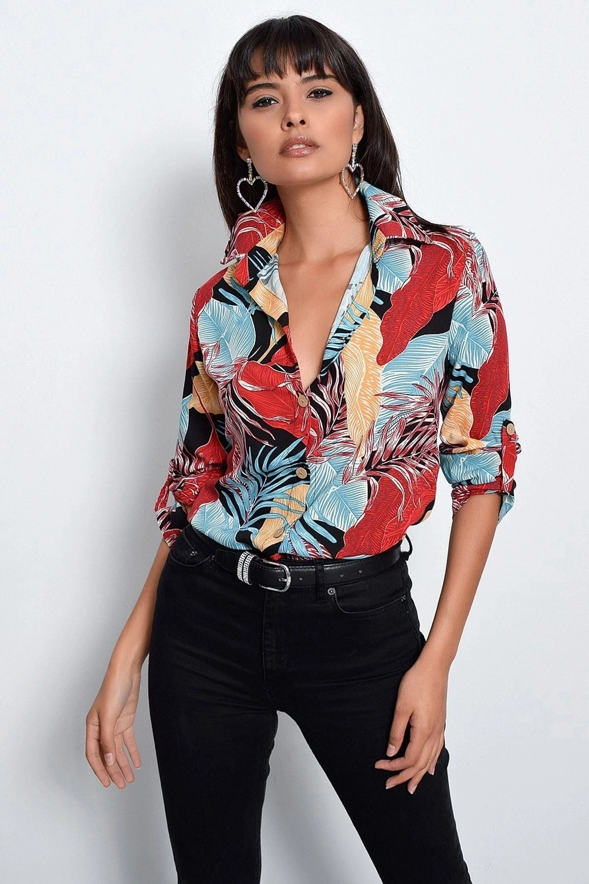 Kadın Çok Renkli Klasik Yaka Uzun Kol Çiçek Desenli Çok Renkli Regular Kesim Standart Boy Gömlek