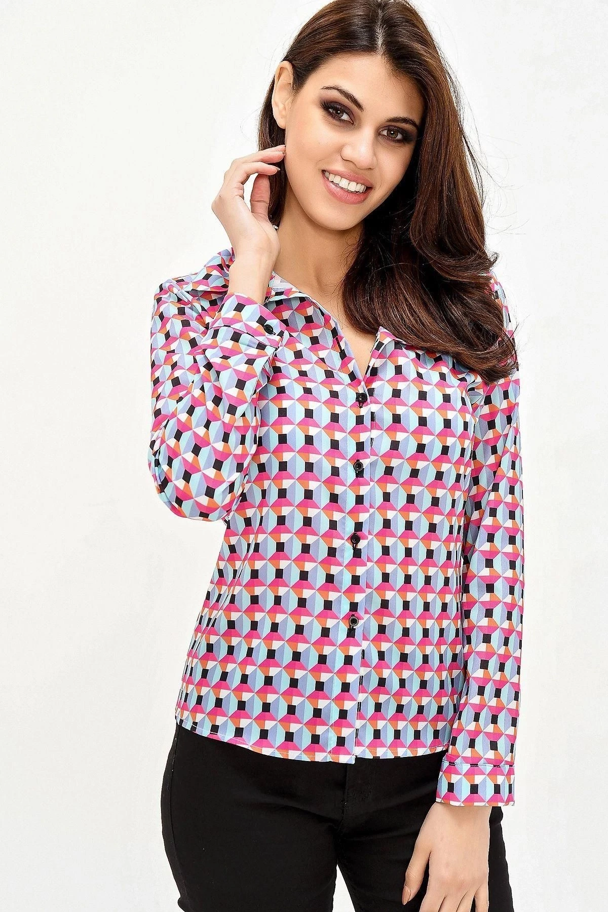 Kadın Fuşya Geometrik Desenli Uzun Kol Gömlek - Regular Kesim, Standart Boy