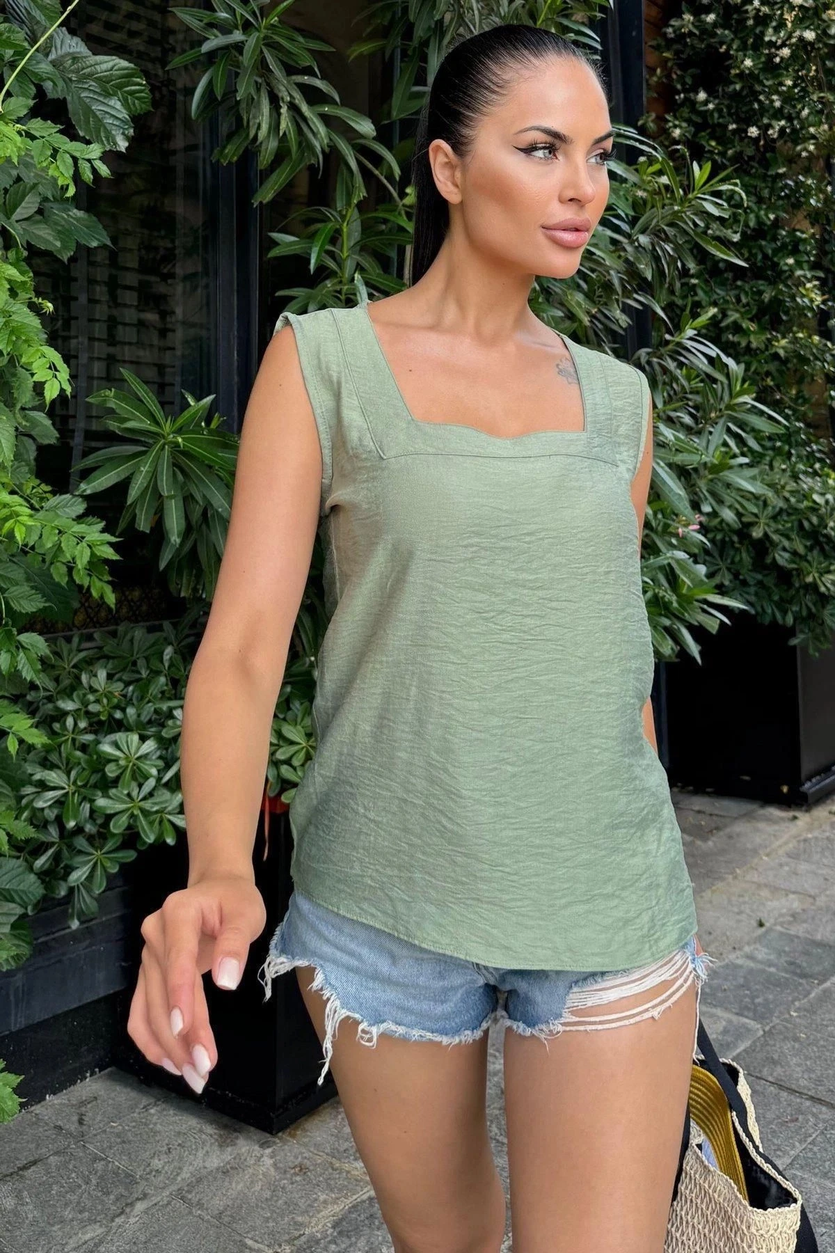 Kadın Haki Kalın Askılı, Kare Yaka, Salaş Keten Bluz