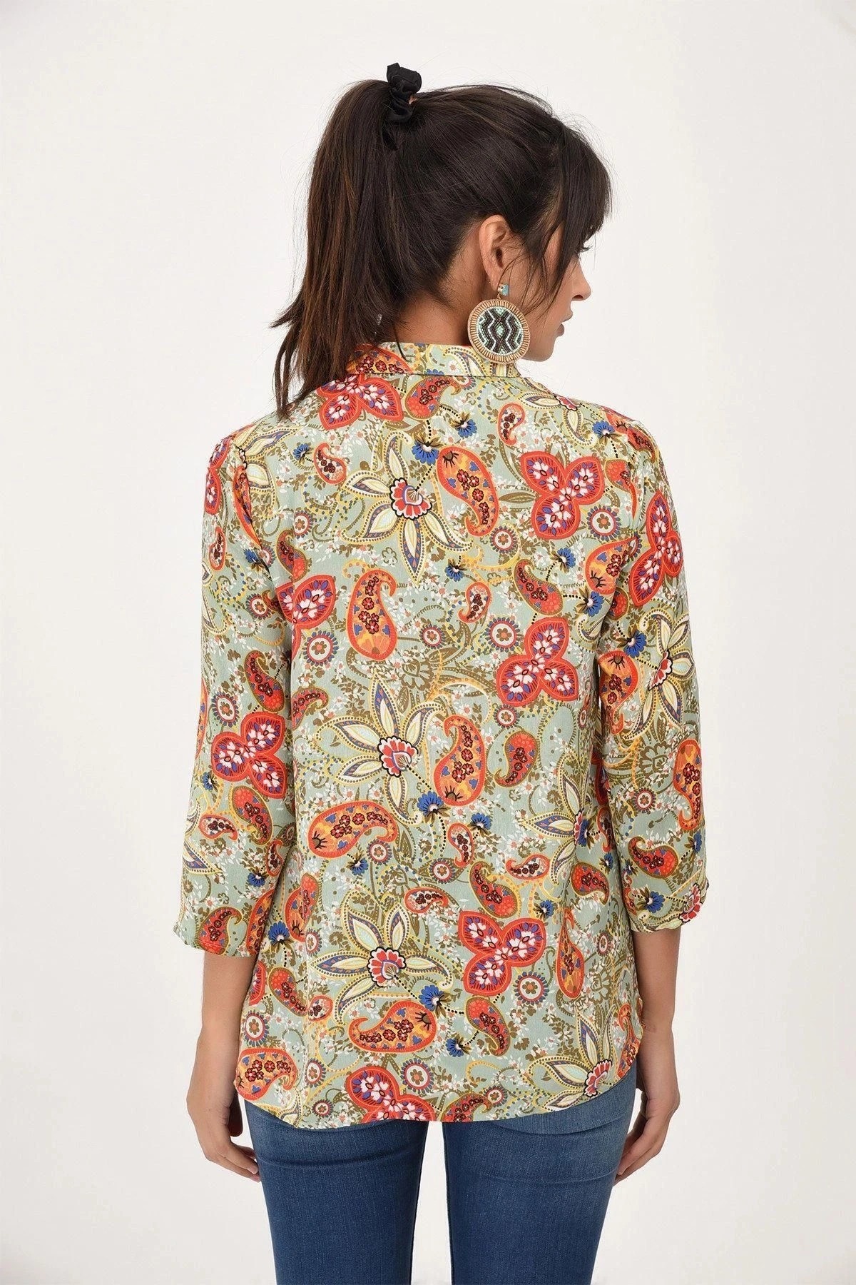 Kadın Haki Klasik Yaka Uzun Kol Çok Renkli Çiçek Desenli Regular Kesim Standart Boy Gömlek