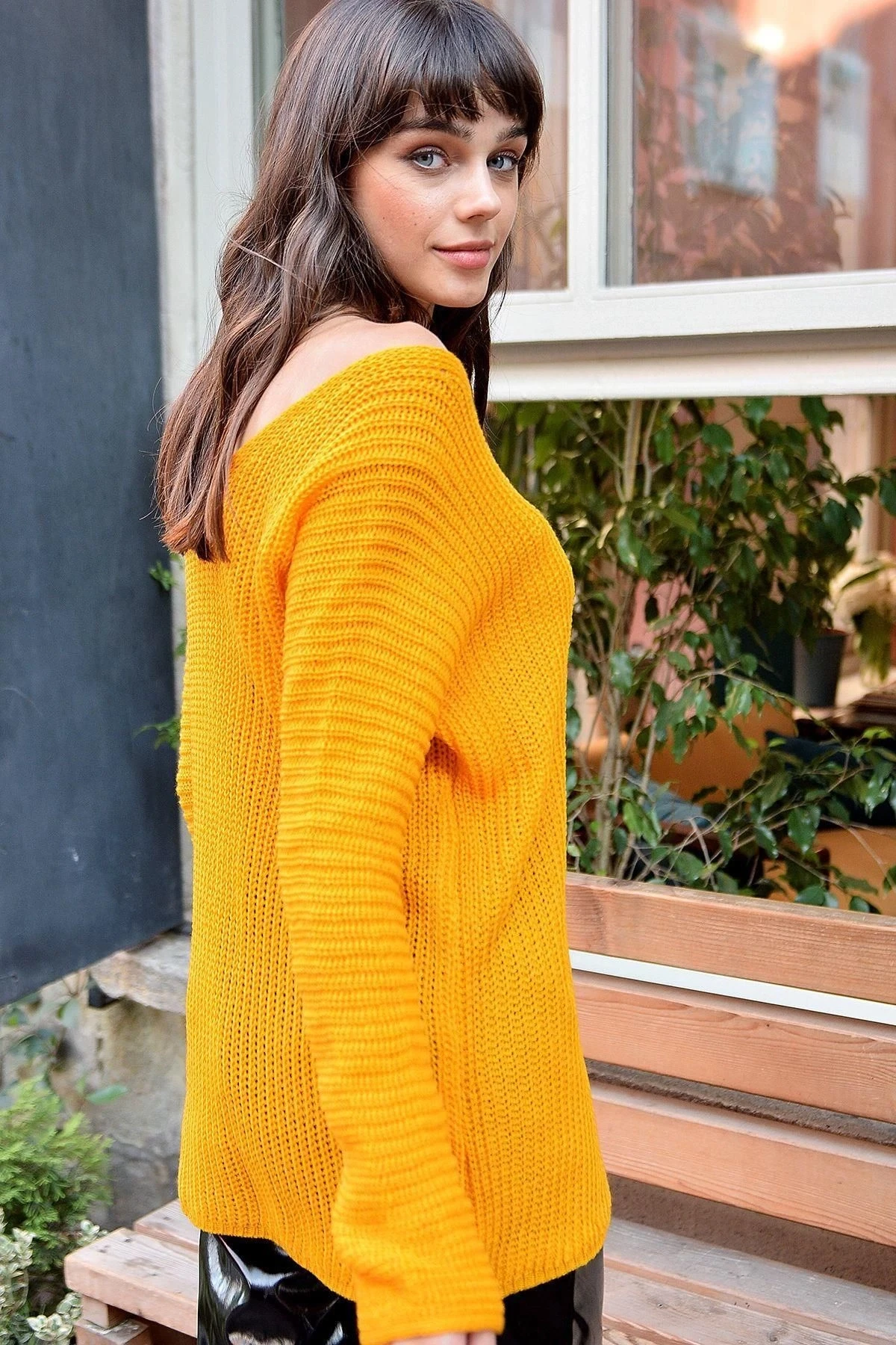 Kadın Hardal V Yaka, Uzun Kol, Basic, Yumuşak Dokulu Kaliteli Kumaş, Rahat Kesim, Günlük Triko