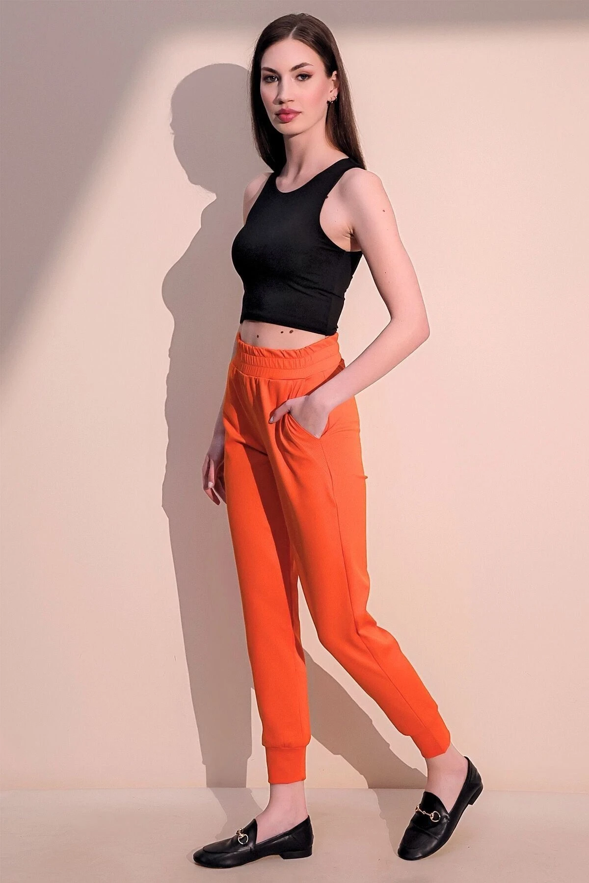 Kadın Oranj Rahat Dokulu Kumaş Cepli Beli Lastikli Paça Jogger Spor Pantolon