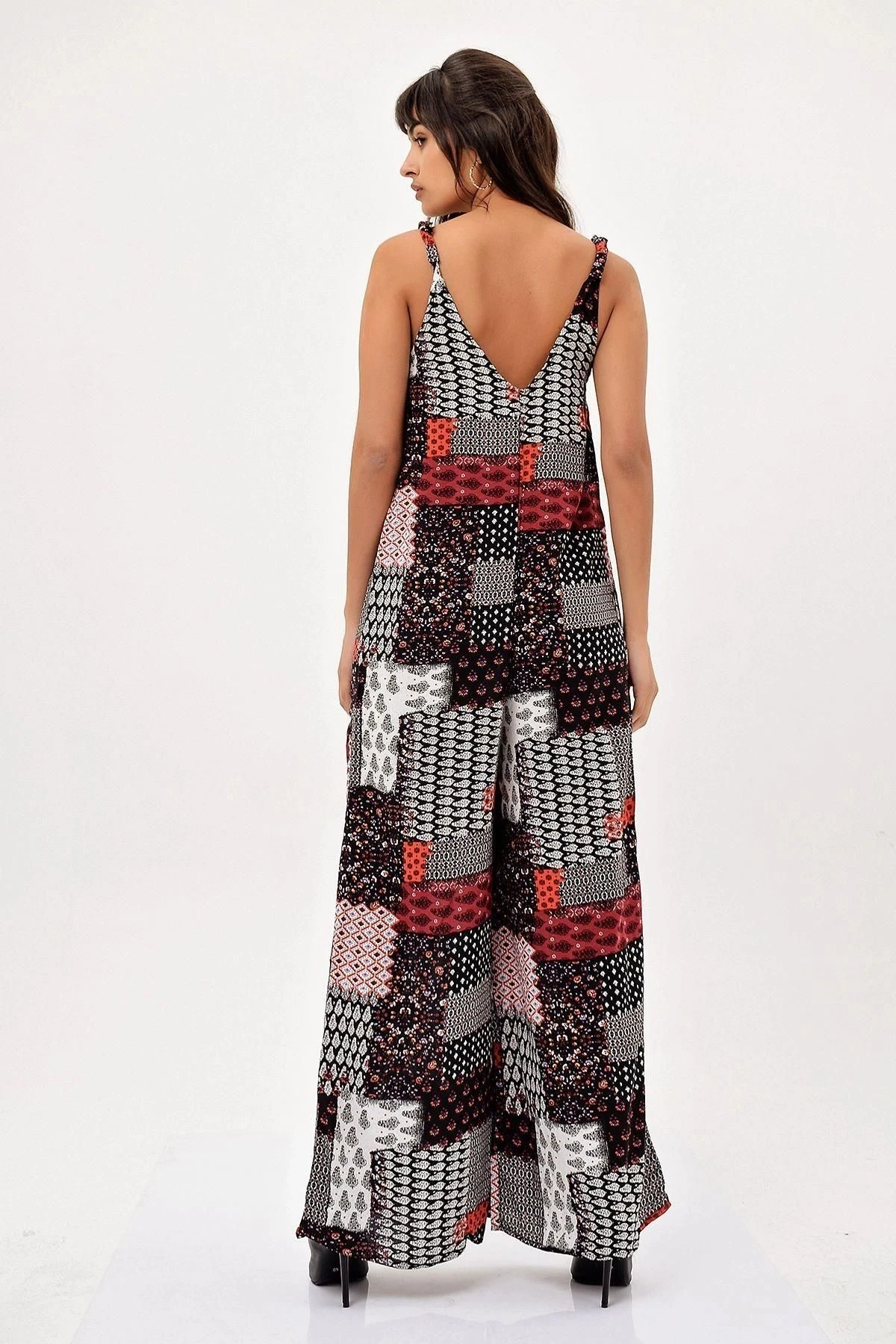 Kadın Siyah Patchwork Desenli Askılı Maksi Boy, Uzun Rahat Ve Günlük Tulum