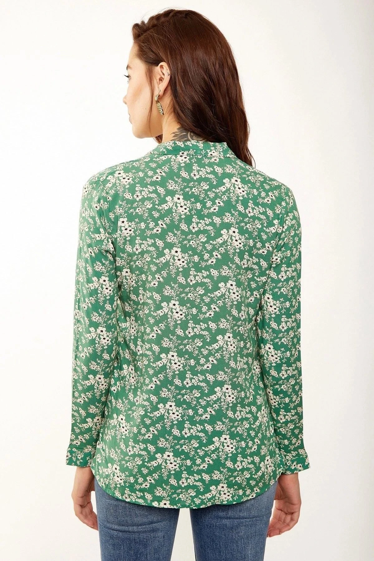 Kadın Yeşil Klasik Yaka, Uzun Kol, Çiçek Desenli, Regular Kesim, Standart Boy Gömlek