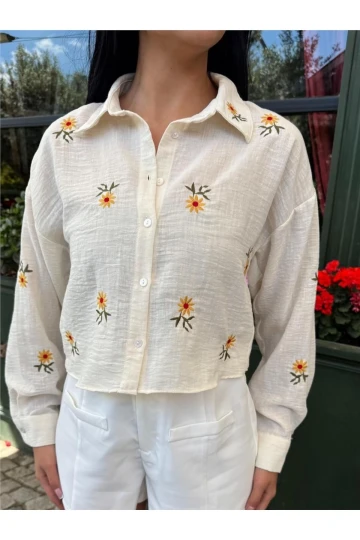 A.SARI Çiçek Nakışlı Kısa Pamuklu Gömlek