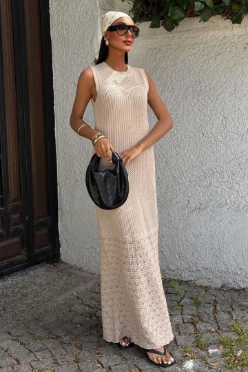 Kadın Bej Pamuklu Ajurlu Maksi Elbise