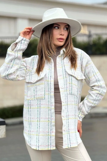 Kadın Beyaz Ekose Tüvit Kumaş, Çift Cepli Uzun Salaş Gömlek Ceket