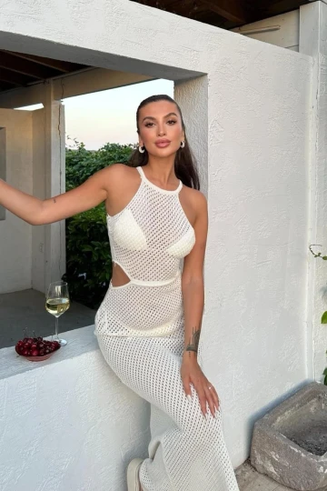 Kadın Ekru Halter Yaka Askılı Uzun Örme Elbise
