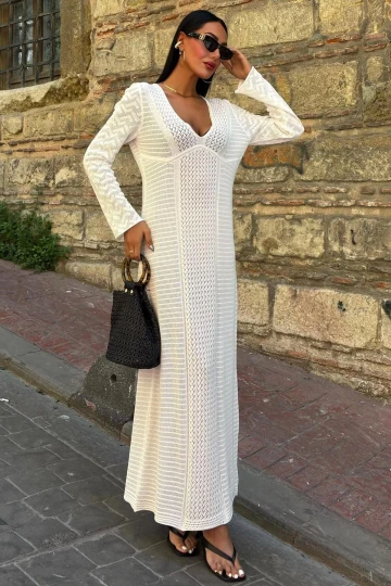 Kadın Ekru V Yaka Uzun Örme Elbise