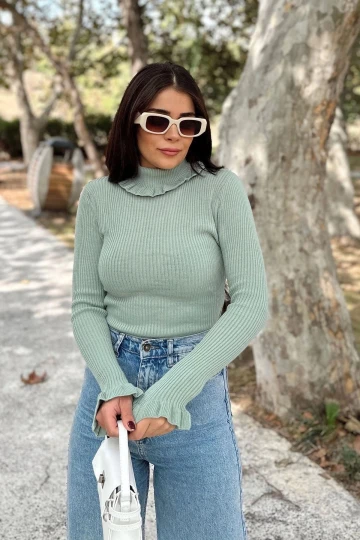Kadın Mint Fırfırlı Boğazlı Yaka, Uzun Kol, Vucüda Oturan Kalıp, Esnek Kumaş, Düz Desen, Triko Bluz