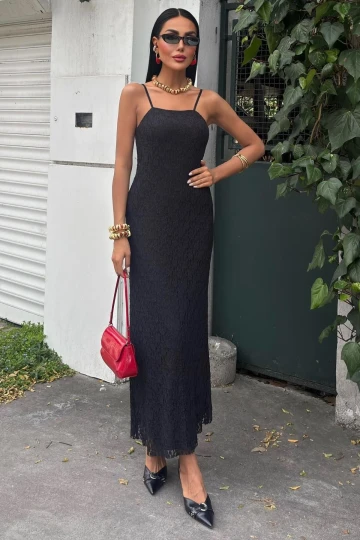 Kadın Siyah Askılı Dantel Maxi Elbise