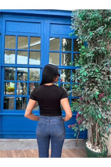 Kadın Siyah Kare Yaka Uzun Kollu Viskon Badi Tişört