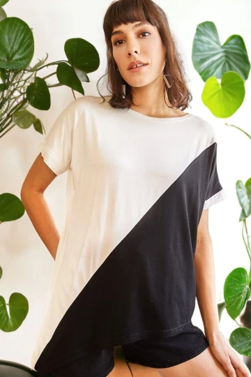 Kadın Siyah Yuvarlak Yaka, Kısa Kol, Çift Renkli, Kaliteli Kumaş Rahat Kesim, Standart Boy Bluz.
