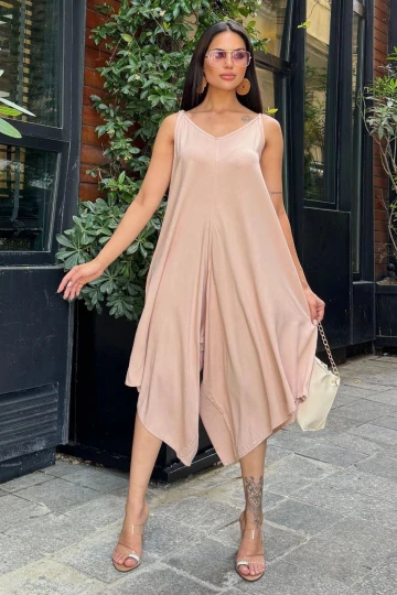 Kadın Bej İp Askılı, Asimetrik Kesim, Dokulu Terletmez Kumaş, Salaş Tulum