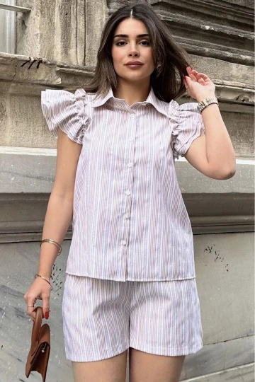 Kadın Bej Kısa Kol, Omuzları Flare Fırfır Tasarımlı, Terletmez, Çizgi Desenli Fisto Gömlek